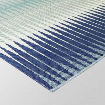  7'10" X 10' Ombre Outdoor Rug Navy - Project 62™
