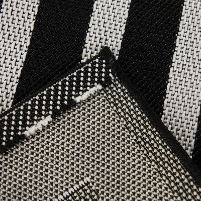  Geo Grace Indoor/Outdoor Rug - Black/White - Project 62™