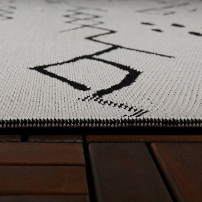  Grace Sketch Diamond Indoor/Outdoor Rug - Black/White - Project 62™
