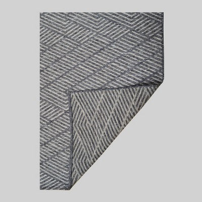  7' X 10' Seagull Stripe Outdoor Rug Gray - Project 62™